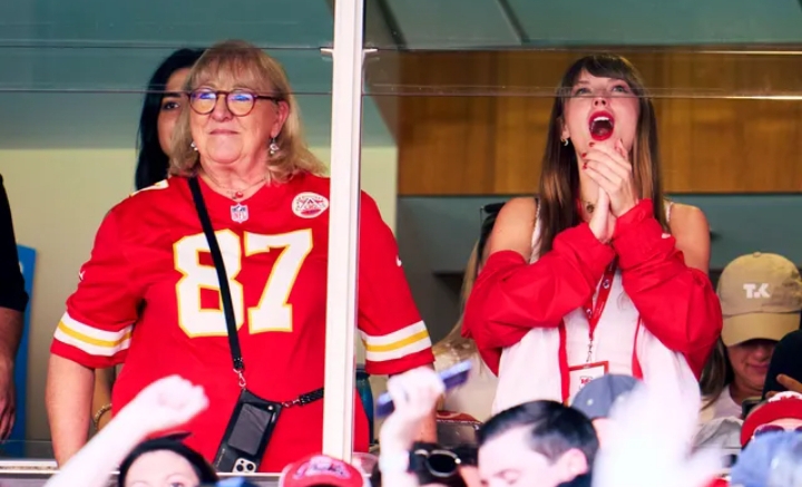 The Top 7 best conspiracies About Travis Kelce and Taylor Swift.