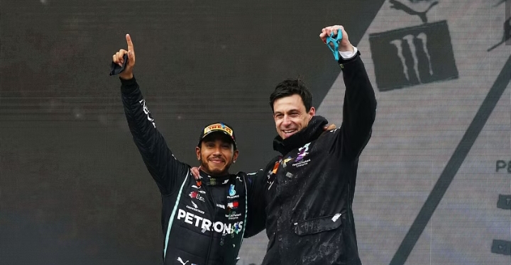 Toto Wolff reveals the need to “protect” Lewis Hamilton.