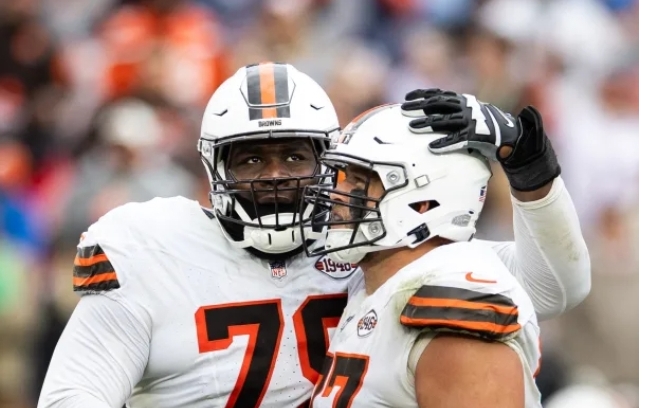 Browns’ OC Alex Van Pelt Raves About Recent Offensive Line Performance