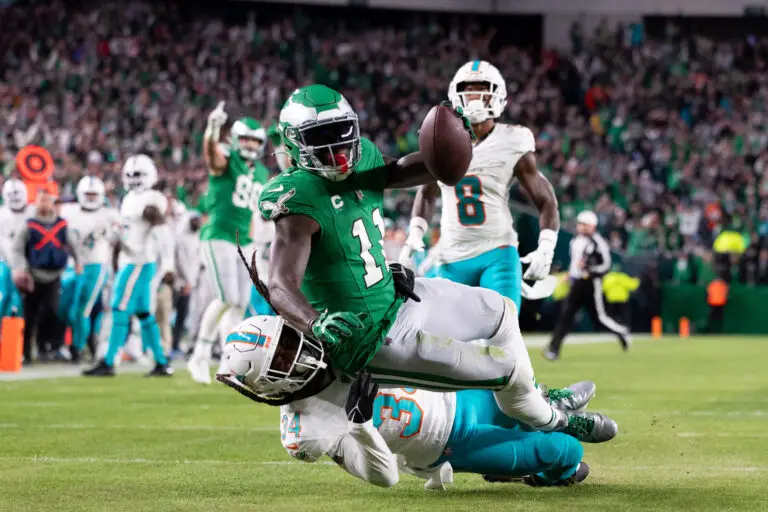 Miami Dolphins: Fans reacts to 31-17 loss to Philadelphia Eagles