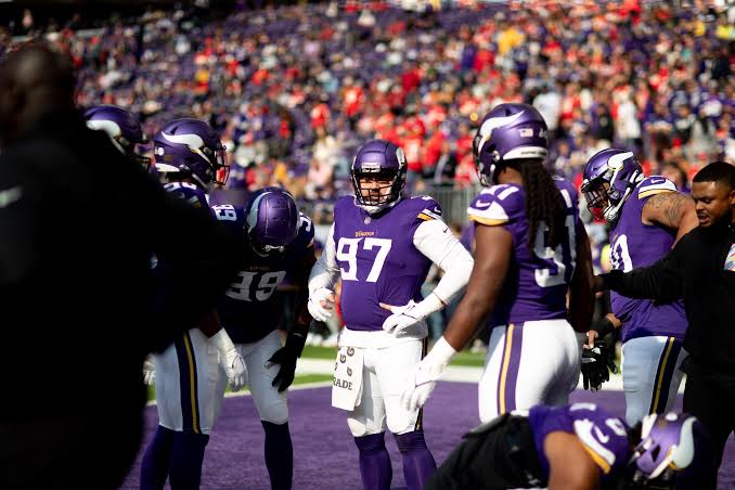 Analyzing ESPN’s Vikings trade ideas involving Danielle Hunter, Jordan Hicks