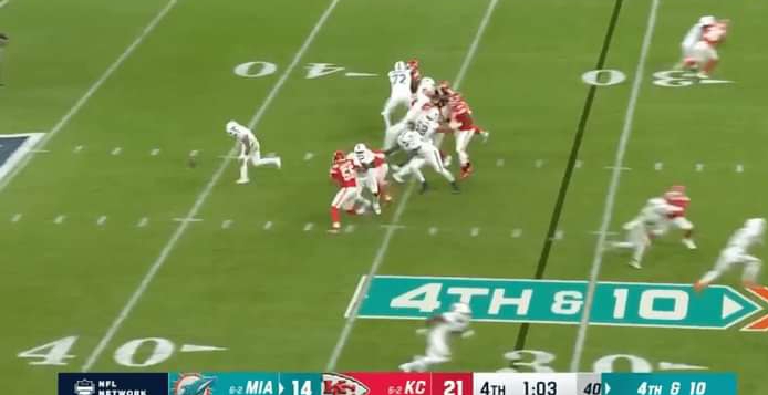 NFL Fans Crushed Tua Tagovailoa Over His Two Awful Final Plays in Dolphins’ Loss to Chiefs