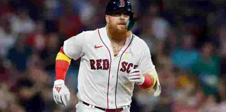 Are the Red Sox interested in re-signing Justin Turner? Craig Breslow answers