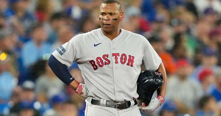 Tomase: Among MLB’s $300 million men, Devers hasn’t measured up