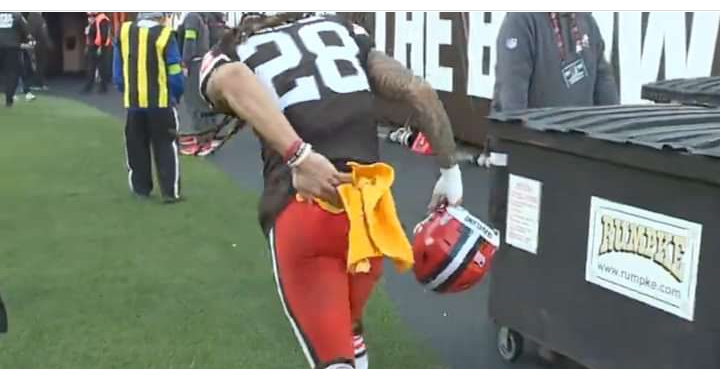 Browns Player Goes Viral For ‘Disrespectful’ Terrible Towel Celebration