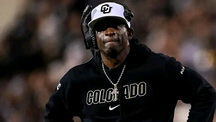 Deion Sanders, Colorado Lose Three-Star Quarterback to Transfer Portal