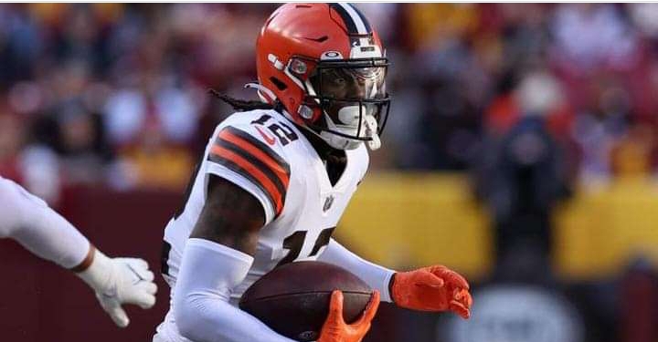 Browns WR Hit With Season-Ending Suspension Ahead of Rams Game