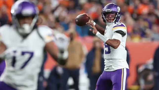 Vikings WRs Get Brutally Honest About Josh Dobbs’ Decline