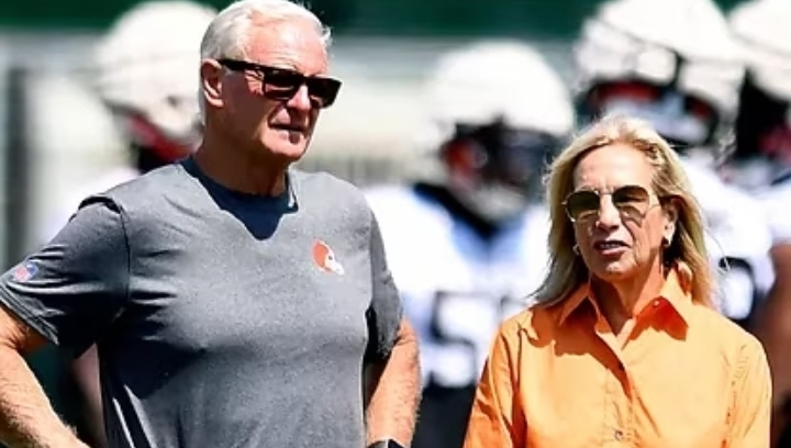 Cleveland Browns owners, the Haslam family, accused of bribery in company sale