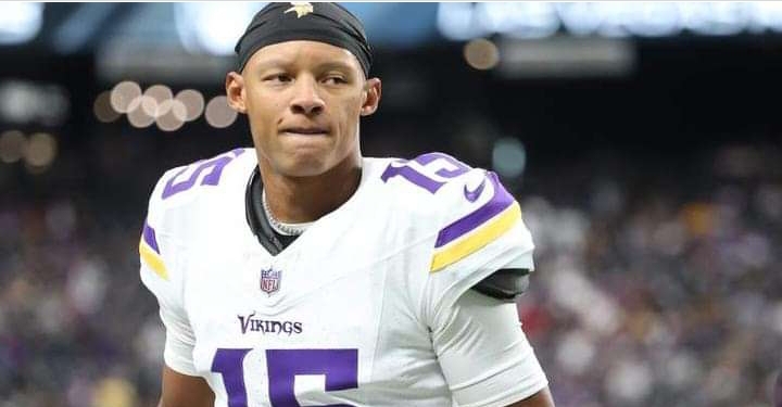 Vikings Coach Sends Josh Dobbs Strong Message After Benching