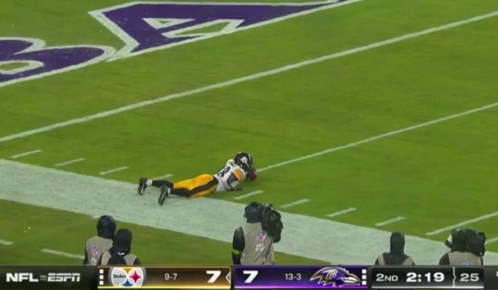 Watch: Steelers Player Exploits NFL Rule To Get Penalty On Ravens During Kickoff Return