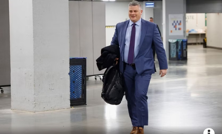 “I would be shocked if anything happened with him” – NHL insider opines on Sheldon Keefe’s future with Toronto Maple Leafs