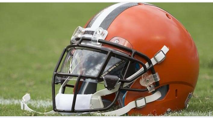 Browns Warned Not to Let $212 Million Defender Depart in Free Agency