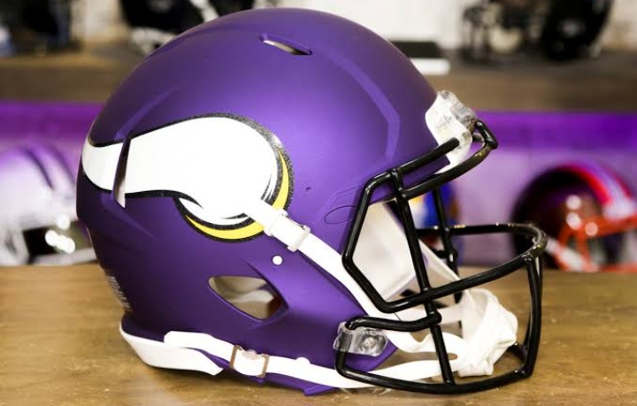 Vikings sign 6’2″ cornerback to reserve/futures contract