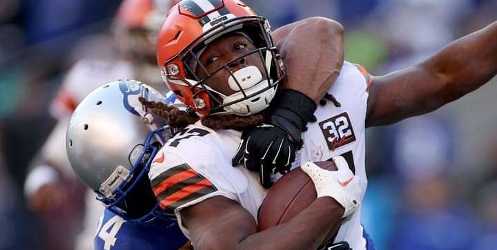 Fired Browns Coach Takes Parting Shot at Kareem Hunt