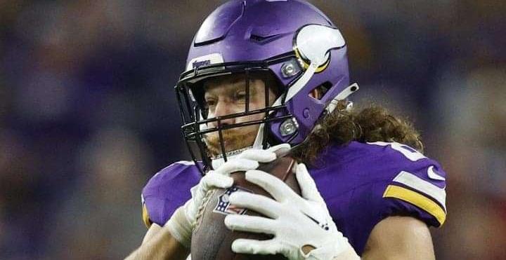 Insider Raises Red Flag About Vikings’ $66M Star: ‘Doom-&-Gloom’