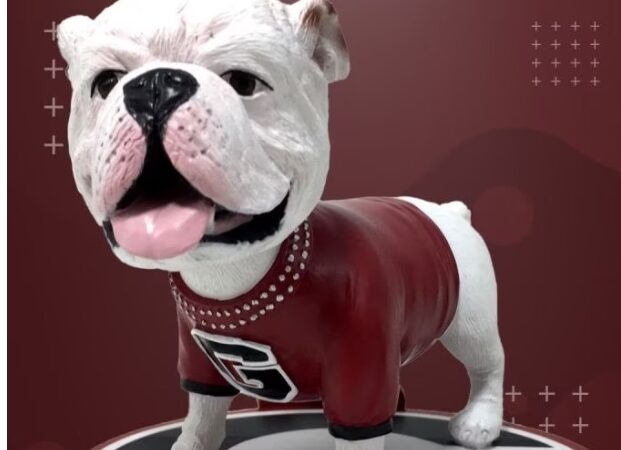 Georgia Bulldogs celebrate life of late mascot Que with bobblehea