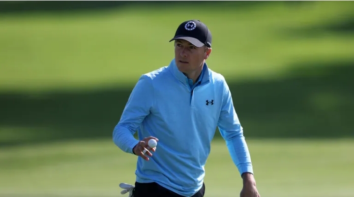 ‘Dumbest Rule In All Of Sports’ – Golf World Reacts To Jordan Spieth Disqualification