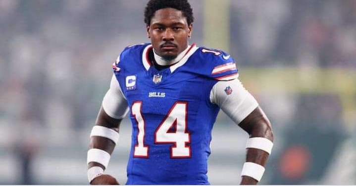 Former Bills $96 Million Star Posts Message After Surprise Trade