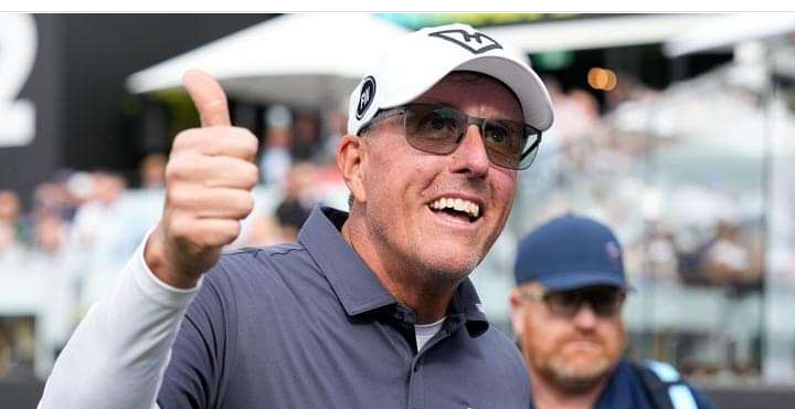 Phil Mickelson shows class and leadership in defining LIV Golf moment despite personal woes