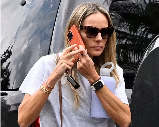 Rory McIlroy’s wife Erica Stoll ditches her flashy engagement ring as she’s seen for the first time since he filed for divorce.